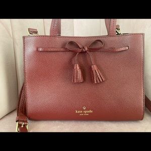 Kate spade burgundy handbag with crossbody strap